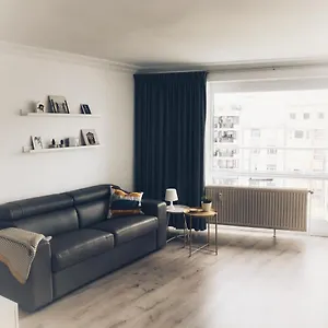  Apartment Living